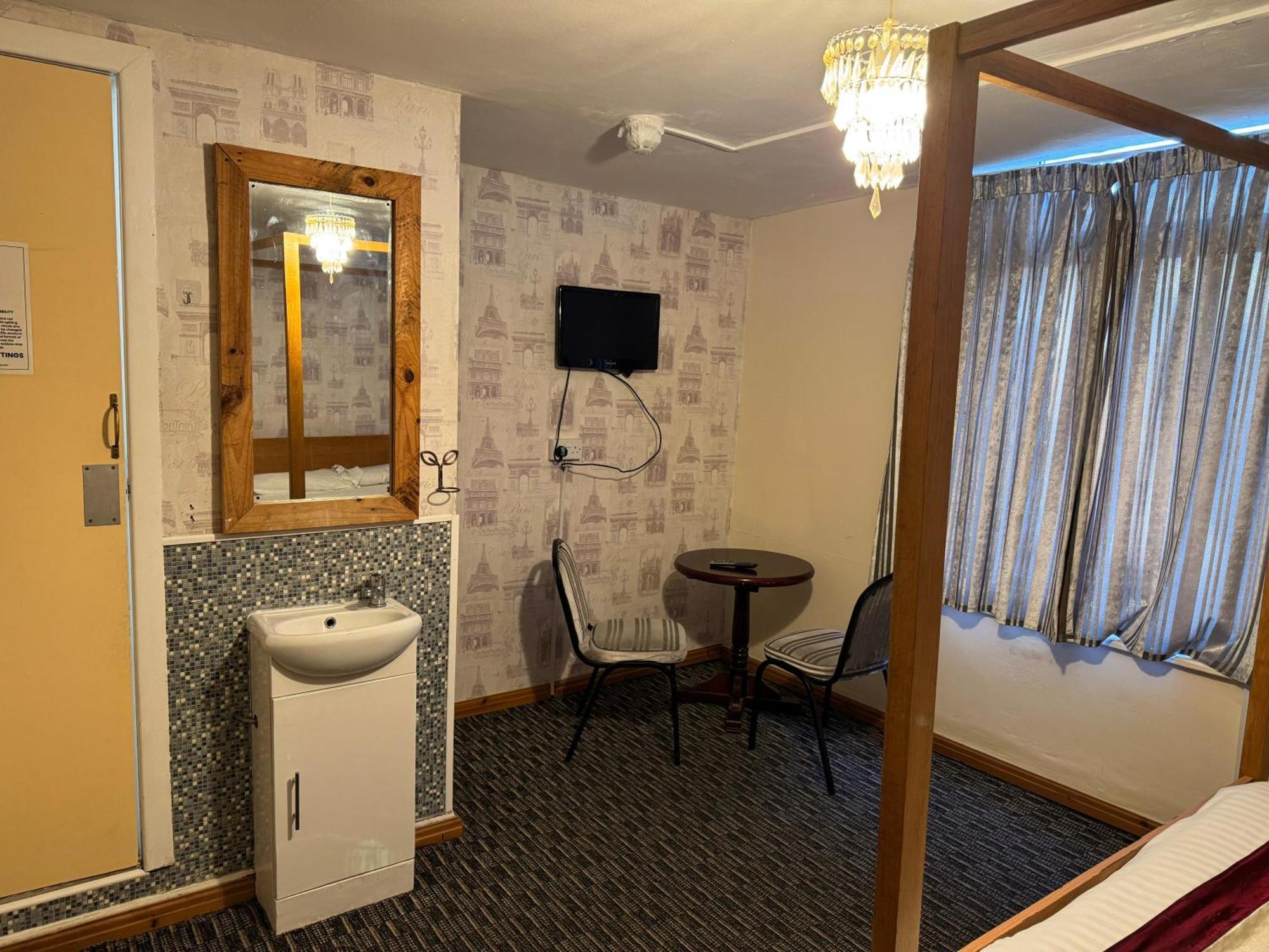 The Clarendon Hotel — Photos 2